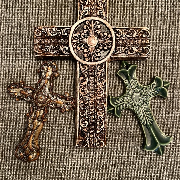Bundle of 3 Crosses - Picture 9 of 15